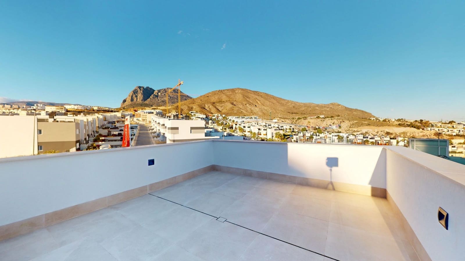 Chalet de 3 habitaciones en Finestrat en venta con piscina - 709.900 € (Ref: 8487243)