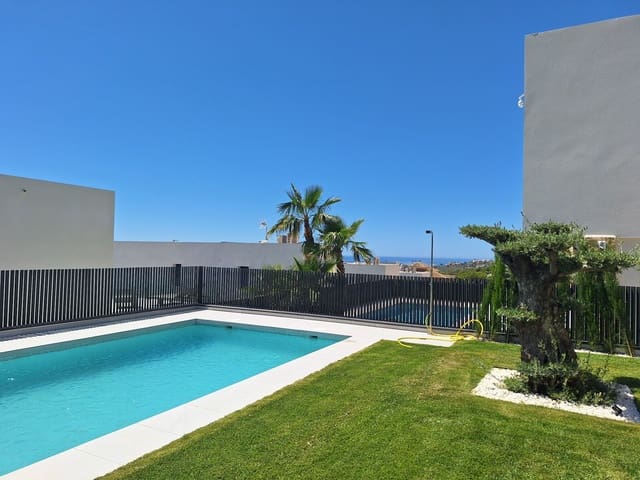 Chalet de 3 habitaciones en Golf Bahía, Finestrat en venta con piscina - 1.195.000 € (Ref: 8685851)