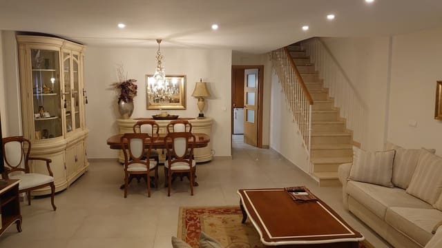 5 chambre Bungalow à vendre à San Vicente / Sant Vicent del Raspeig - 350 000 € (Ref: 8690974)