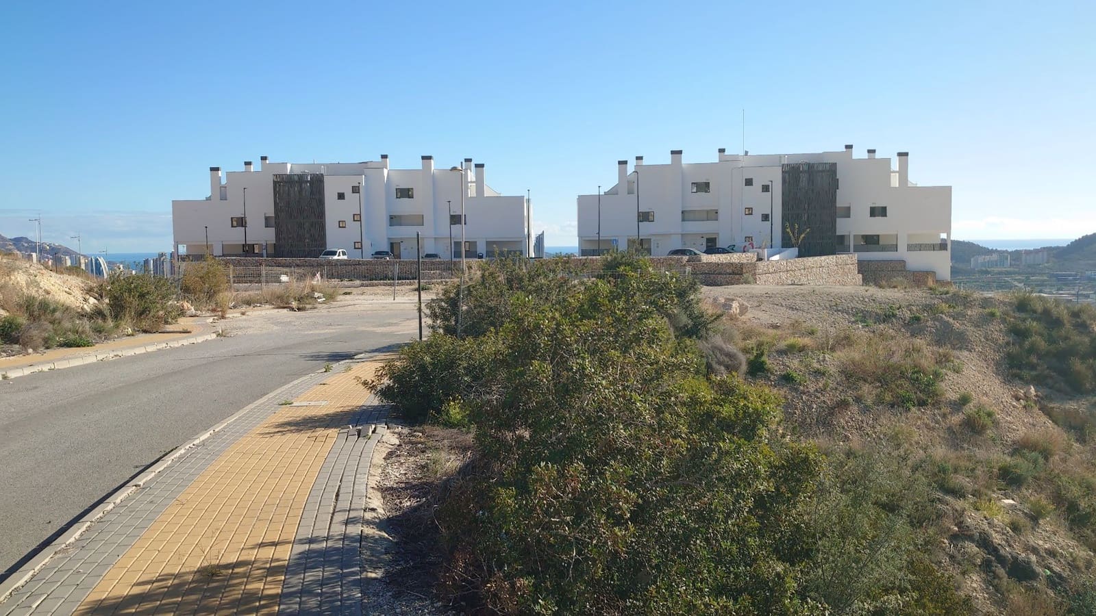 Grunde uden byggetilladelser til salg i Finestrat - € 230.000 (Ref: 8697873)