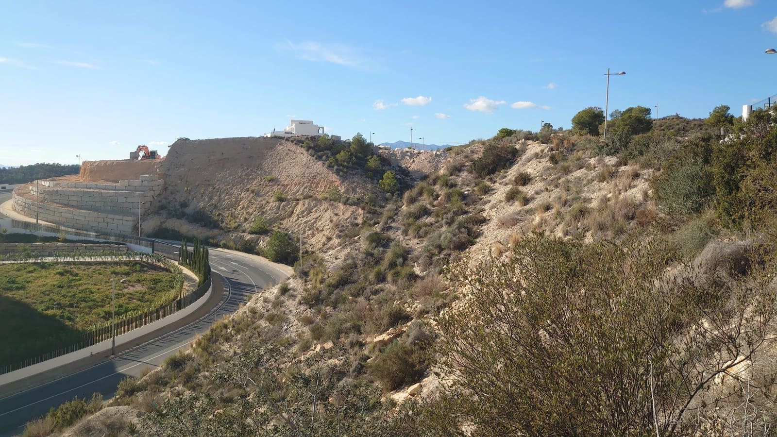 Grunde uden byggetilladelser til salg i Finestrat - € 230.000 (Ref: 8697873)