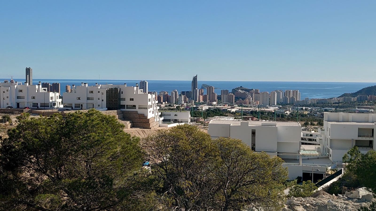 Ubebygd land til salgs i Finestrat - € 210 000 (Ref: 8703547)