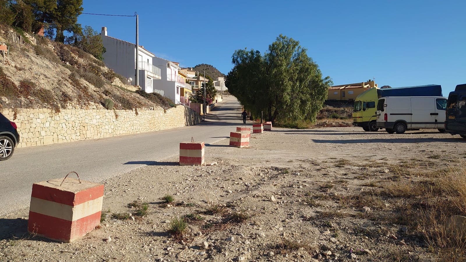 Grunde uden byggetilladelser til salg i Relleu - € 35.000 (Ref: 8821634)