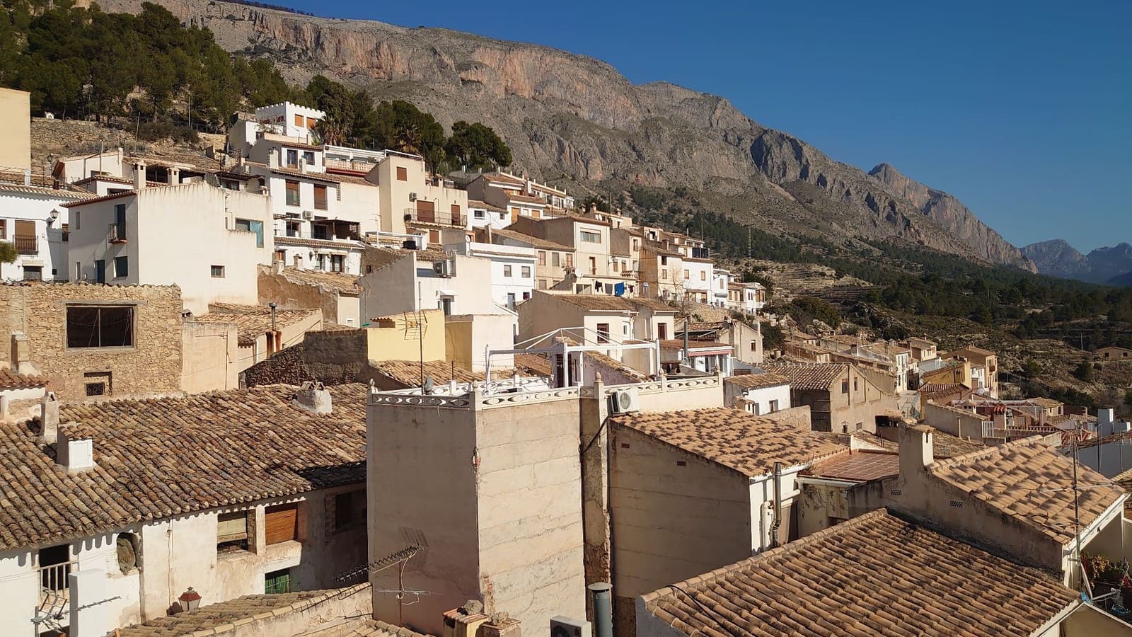 6 Zimmer Haus zu verkaufen in Sella - 600.000 € (Ref: 8879476)