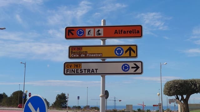 Grunde uden byggetilladelser til salg i Golf Bahía, Finestrat - € 2.500.000 (Ref: 8892768)