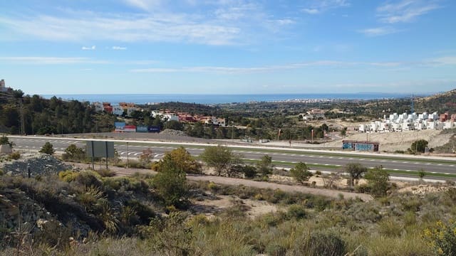 Grunde uden byggetilladelser til salg i Golf Bahía, Finestrat - € 2.500.000 (Ref: 8892768)