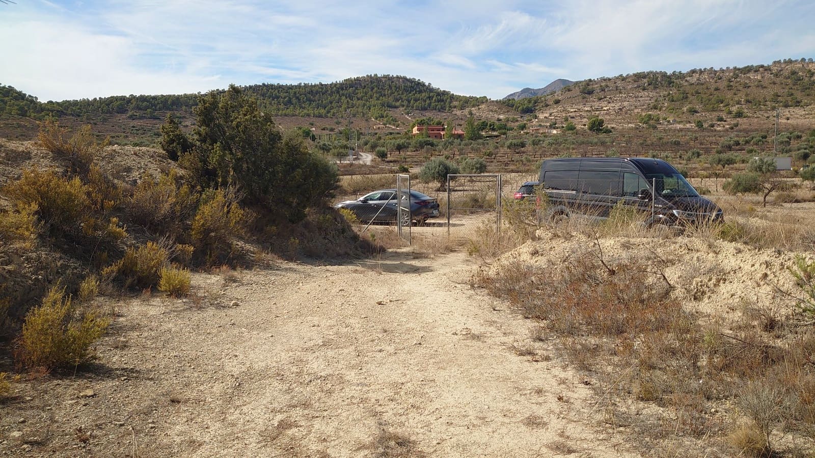 Finca/Country House for sale in Relleu - € 100,000 (Ref: 8942650)