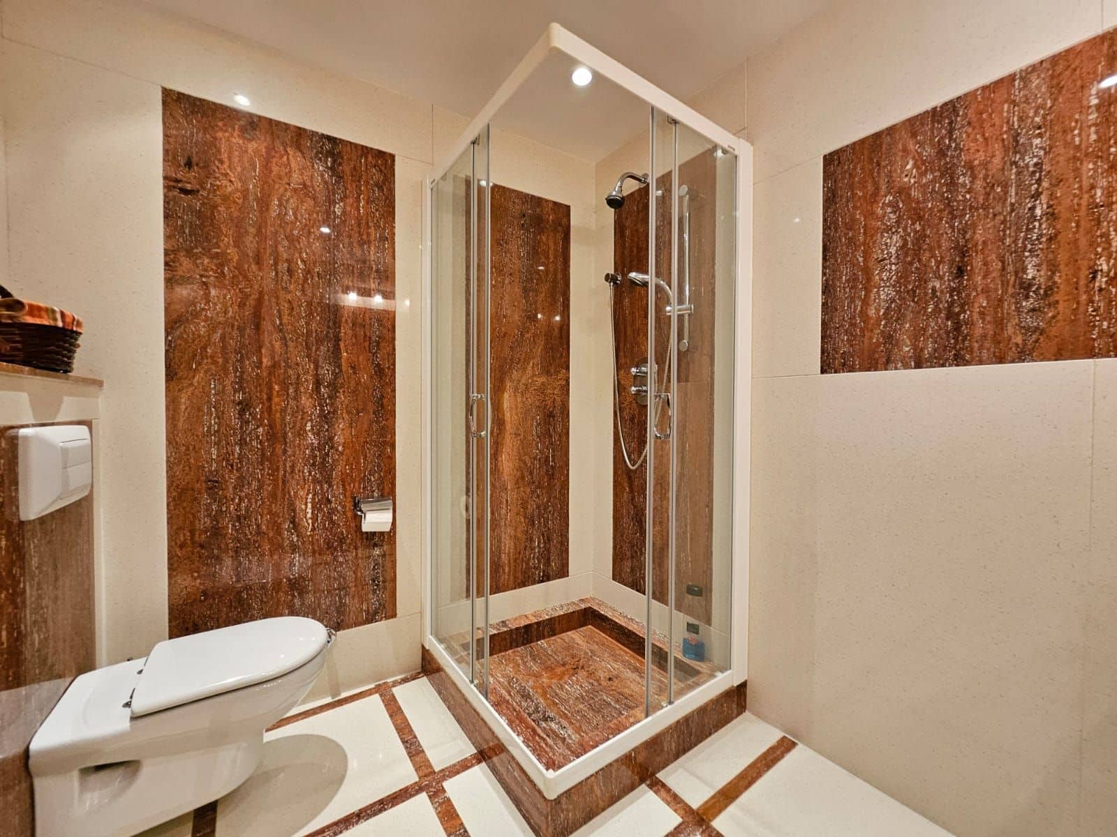 5 bedroom Townhouse for sale in Finestrat - € 398,000 (Ref: 9022893)