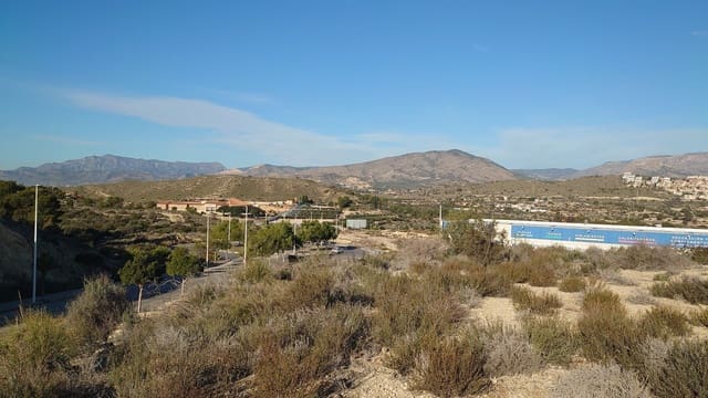 Grunde uden byggetilladelser til salg i La Villajoyosa / Vila Joiosa - € 3.100.000 (Ref: 9031365)