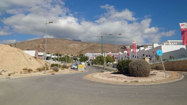 Mark till salu i Balcón de Finestrat - Terra Marina, Finestrat - 4 360 000 € (Ref: 9325926)