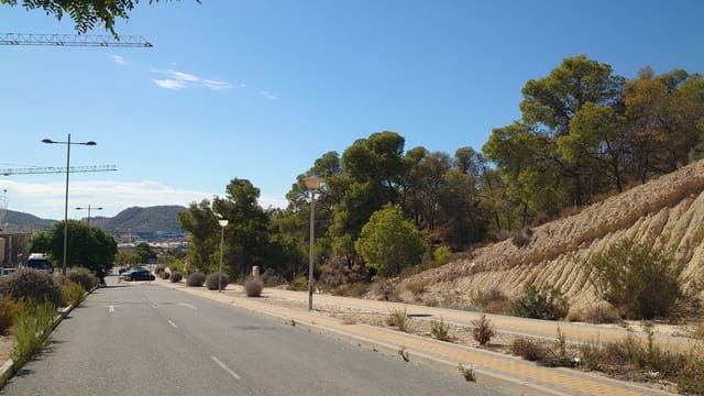 Mark till salu i Balcón de Finestrat - Terra Marina, Finestrat - 4 360 000 € (Ref: 9325926)