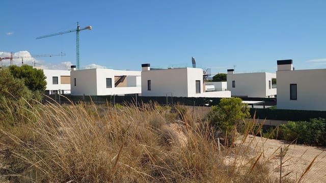 Mark till salu i Balcón de Finestrat - Terra Marina, Finestrat - 370 000 € (Ref: 9330083)
