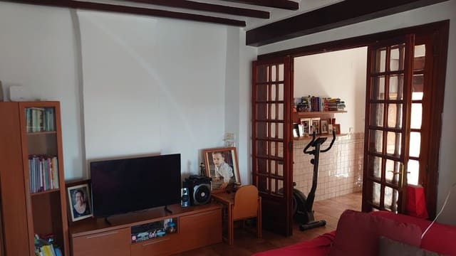 5 bedroom Townhouse for sale in Finestrat Pueblo, Finestrat - € 250,000 (Ref: 9400357)