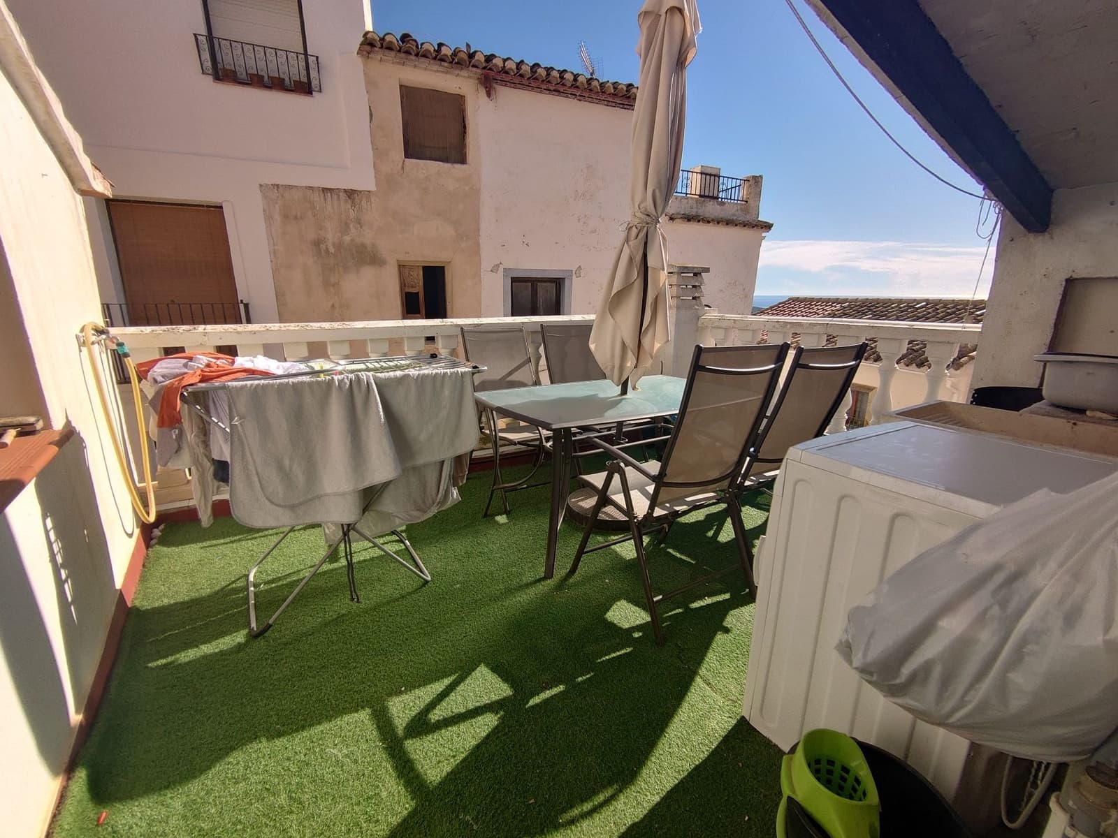 5 bedroom Townhouse for sale in Finestrat - € 250,000 (Ref: 9400357)