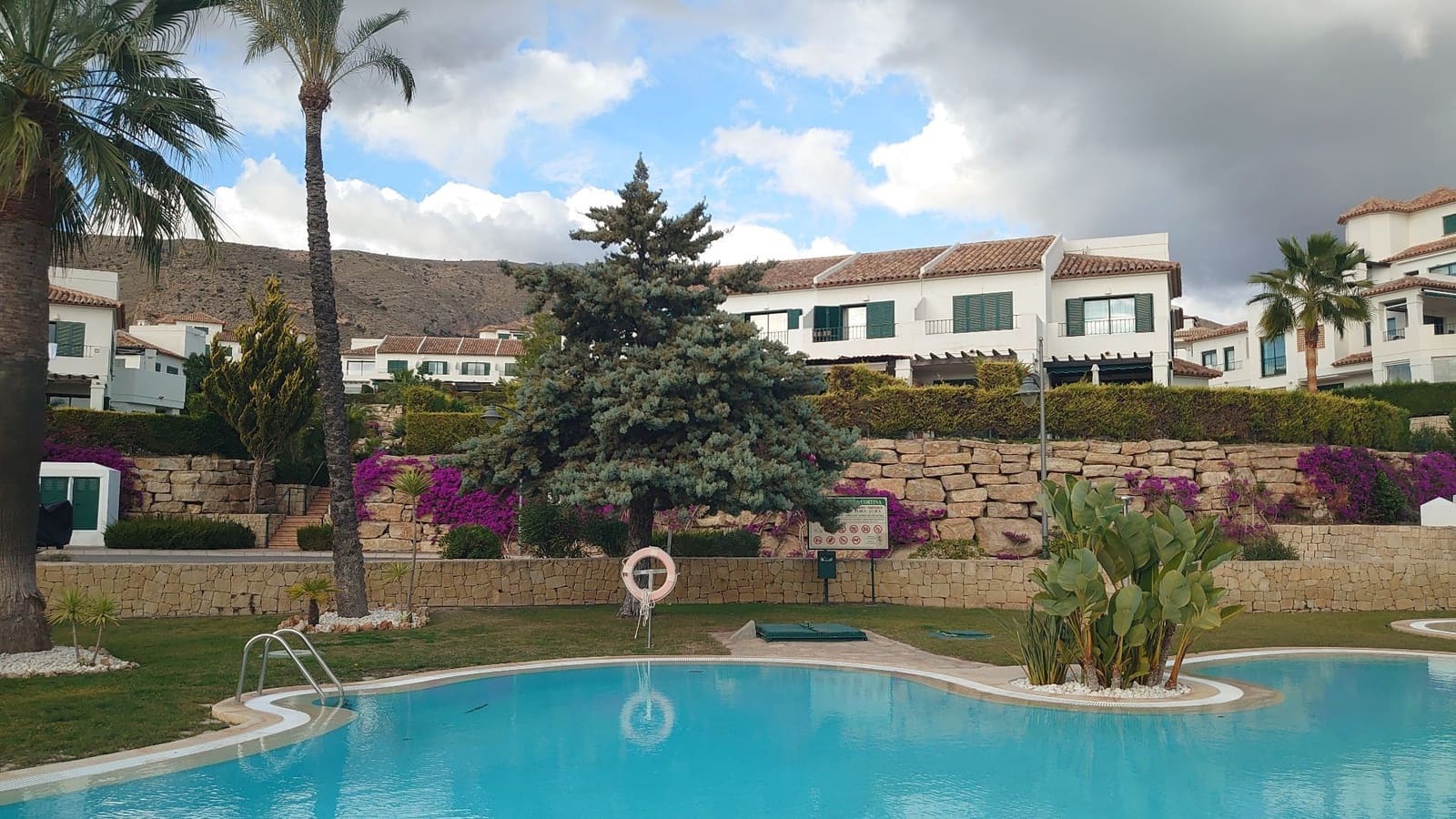 2 slaapkamer Bungalow te koop in Finestrat met zwembad garage - € 352.000 (Ref: 9461059)