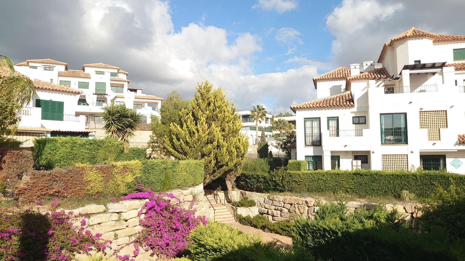 2 slaapkamer Bungalow te koop in Finestrat met zwembad garage - € 352.000 (Ref: 9461059)