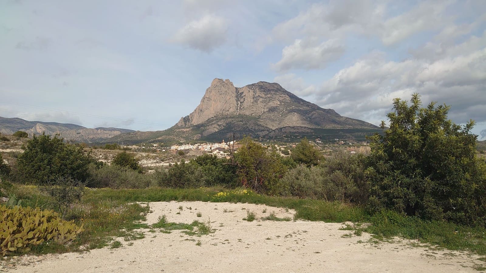 3 bedroom Finca/Country House for sale in Finestrat - € 290,000 (Ref: 9535497)