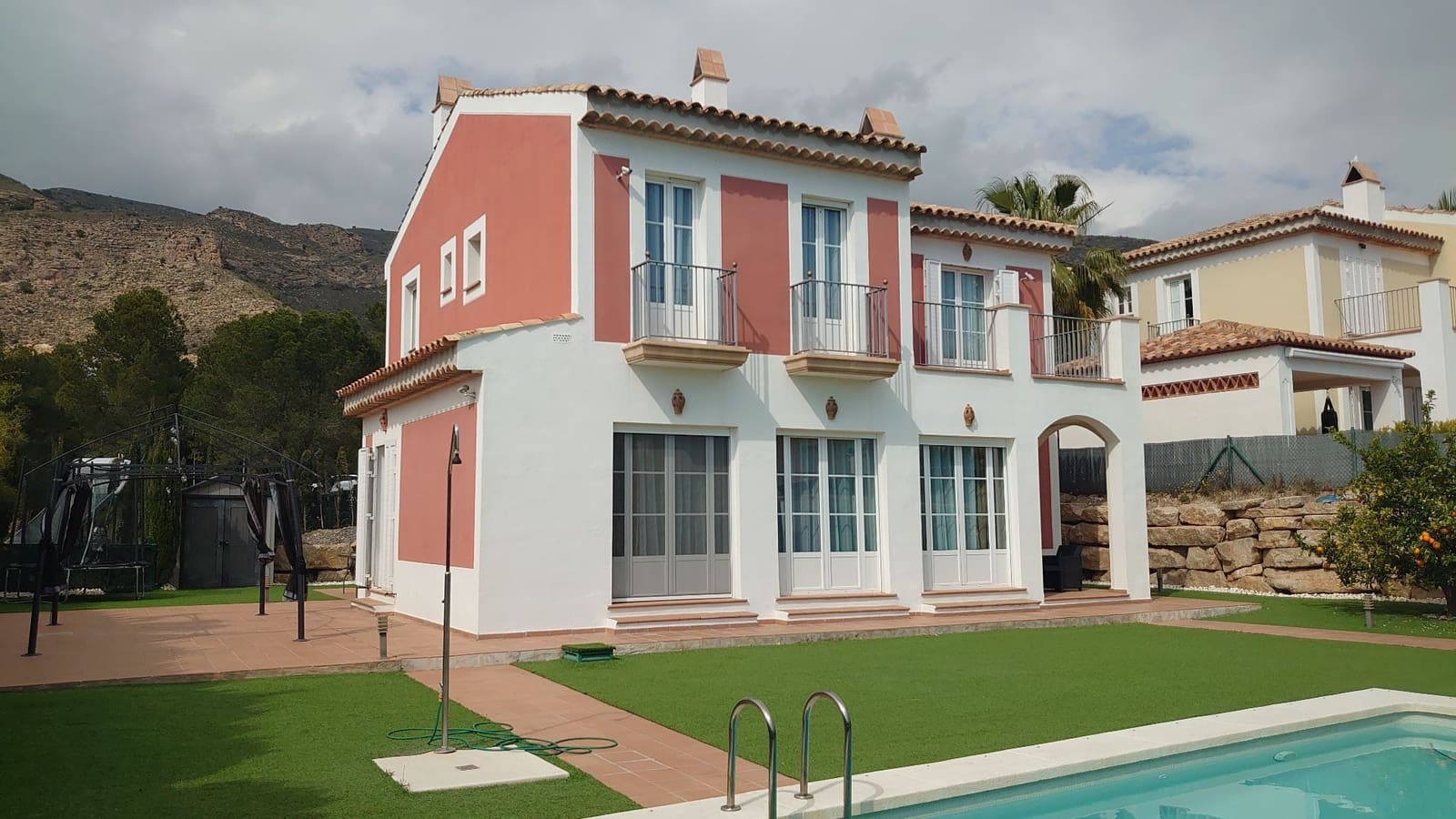 4 chambre Villa/Maison à vendre à Finestrat avec piscine garage - 810 000 € (Ref: 9669904)