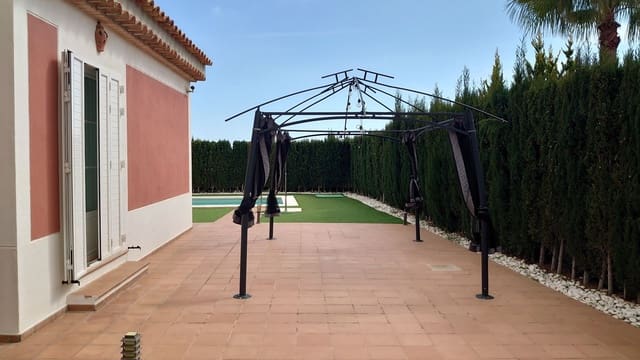 4 quarto Moradia para venda em Golf Bahía, Finestrat com piscina garagem - 810 000 € (Ref: 9669904)