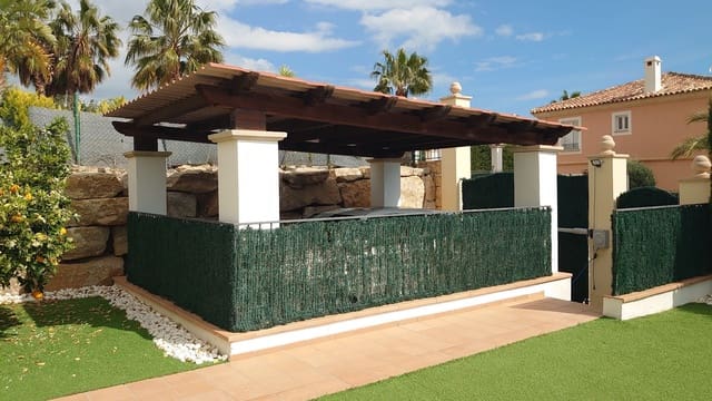 4 quarto Moradia para venda em Golf Bahía, Finestrat com piscina garagem - 810 000 € (Ref: 9669904)