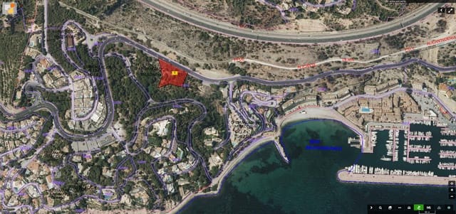 Grunde uden byggetilladelser til salg i Altea - € 947.000 (Ref: 9689988)