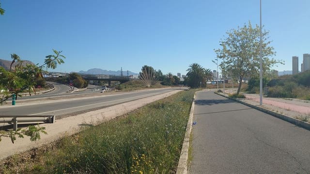 Ubebygd land til salgs i La Cala de Villajoyosa, La Villajoyosa / Vila Joiosa - € 1 060 000 (Ref: 9777633)