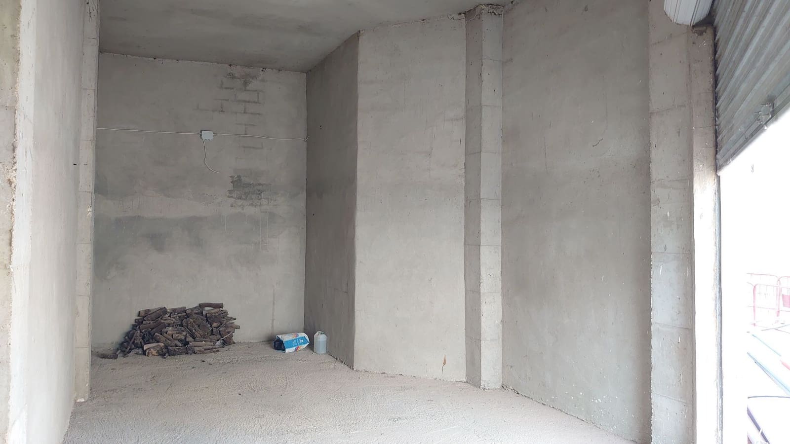 Comercial para arrendar em Finestrat - 600 € (Ref: 9780105)