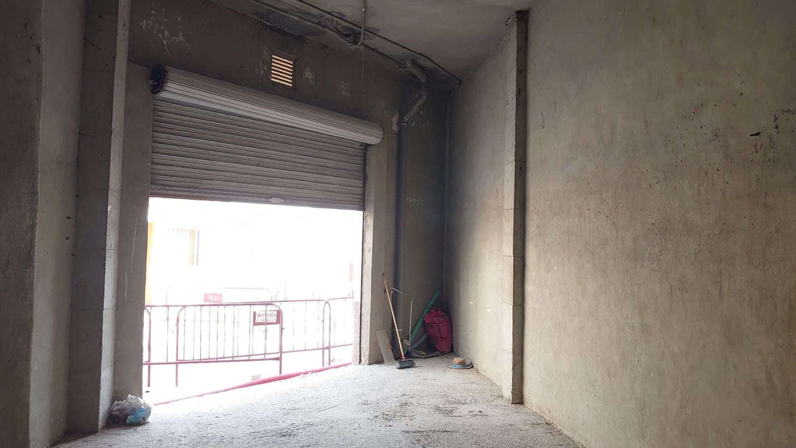 Comercial para arrendar em Finestrat - 600 € (Ref: 9780105)