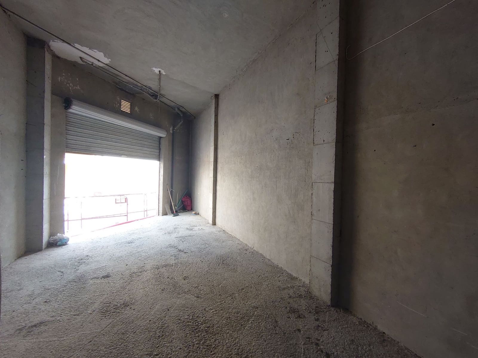 Comercial para arrendar em Finestrat - 600 € (Ref: 9780105)