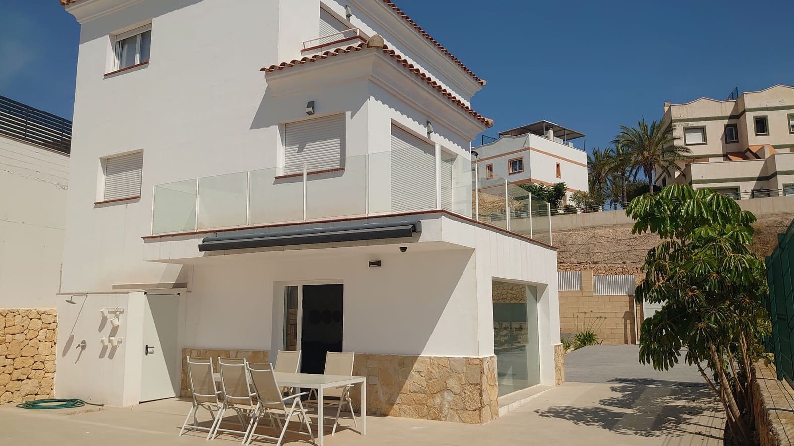 4 Zimmer Villa zu verkaufen in Finestrat mit Pool Garage - 850.000 € (Ref: 9812958)