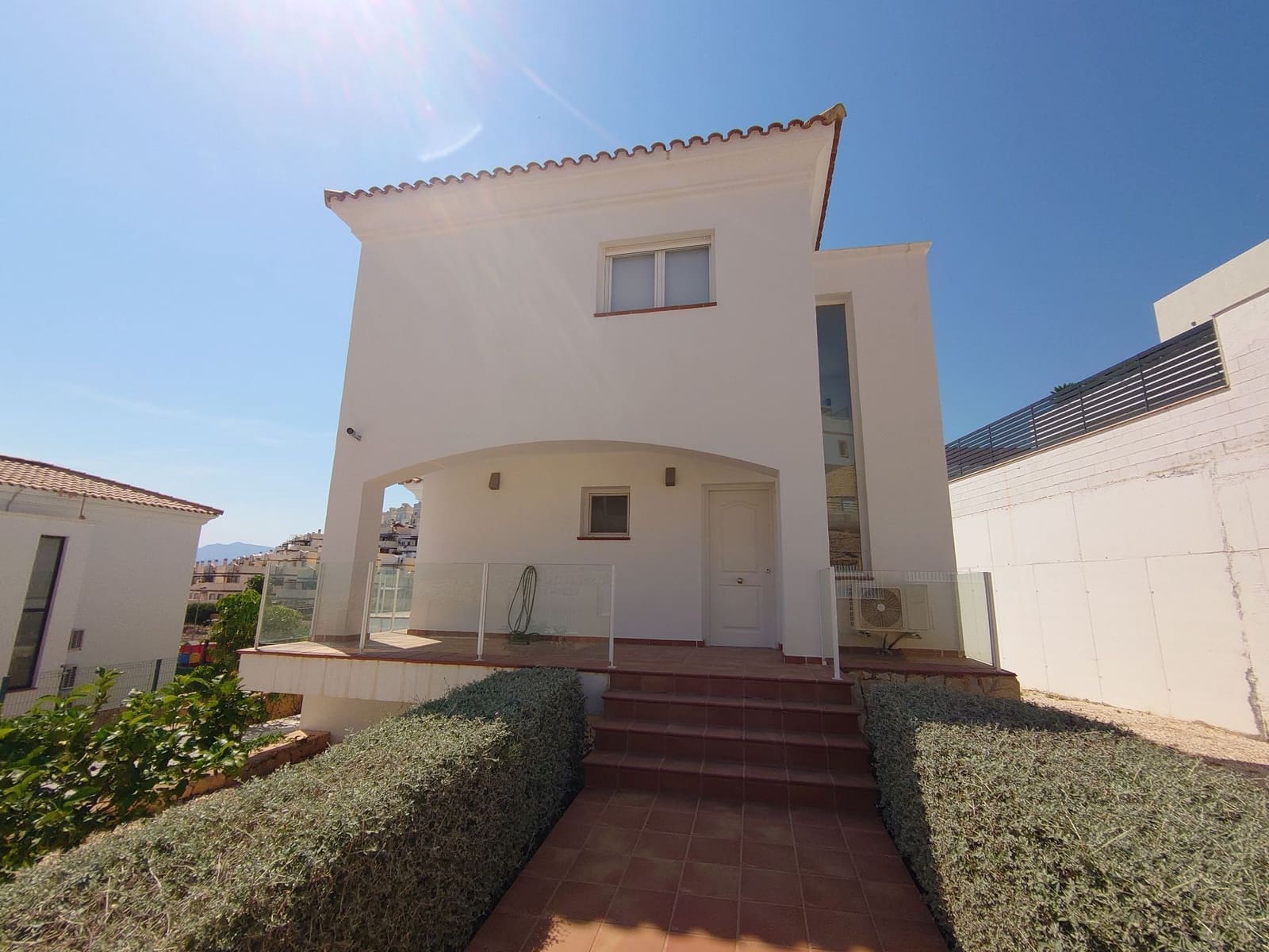 4 Zimmer Villa zu verkaufen in Finestrat mit Pool Garage - 850.000 € (Ref: 9812958)