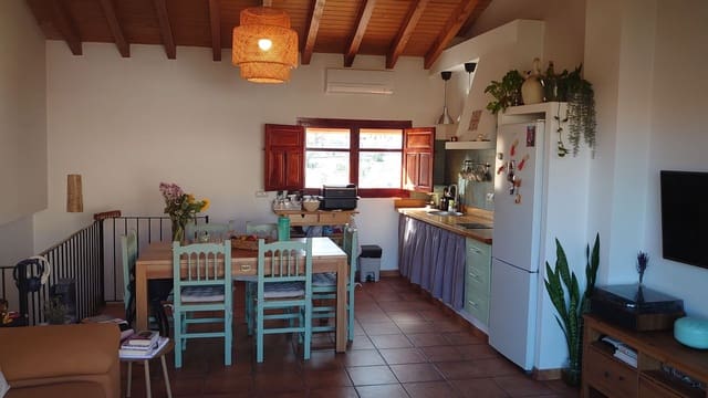 4 soverom Hus til salgs i Relleu med garasje - € 295 000 (Ref: 9850961)