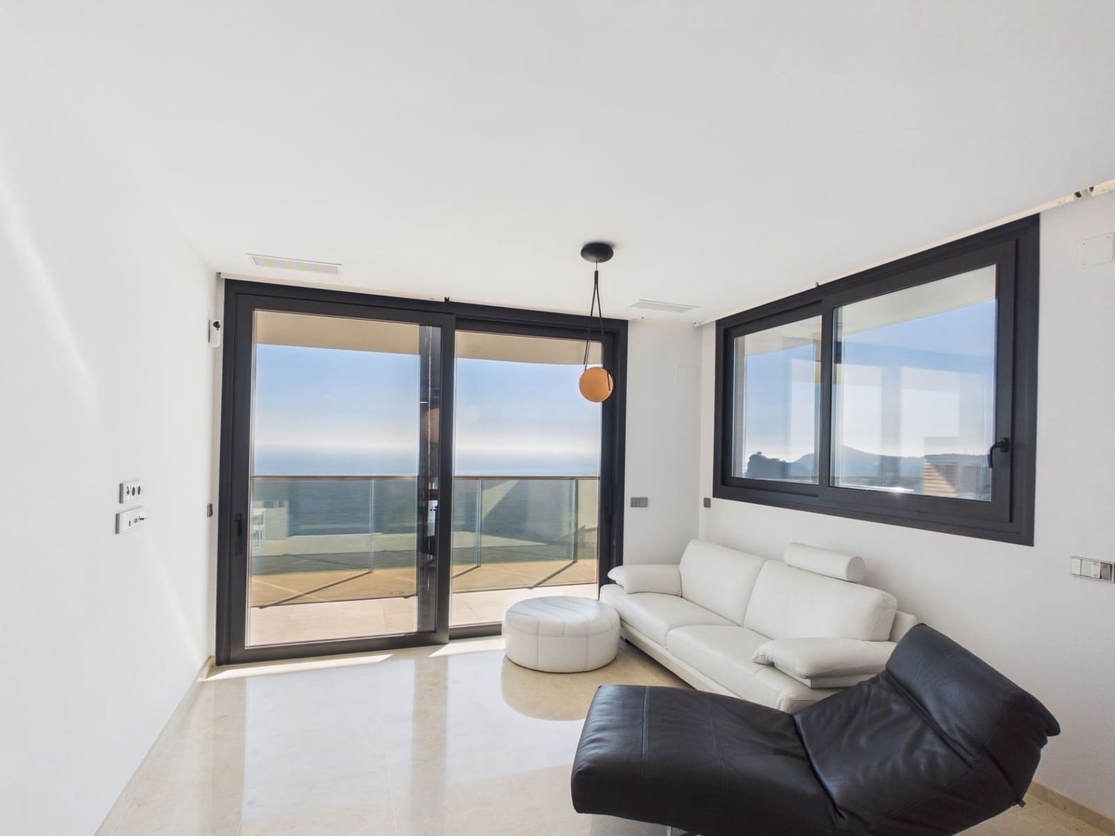 2 quarto Apartamento para venda em Benidorm com piscina garagem - 1 439 000 € (Ref: 9891619)