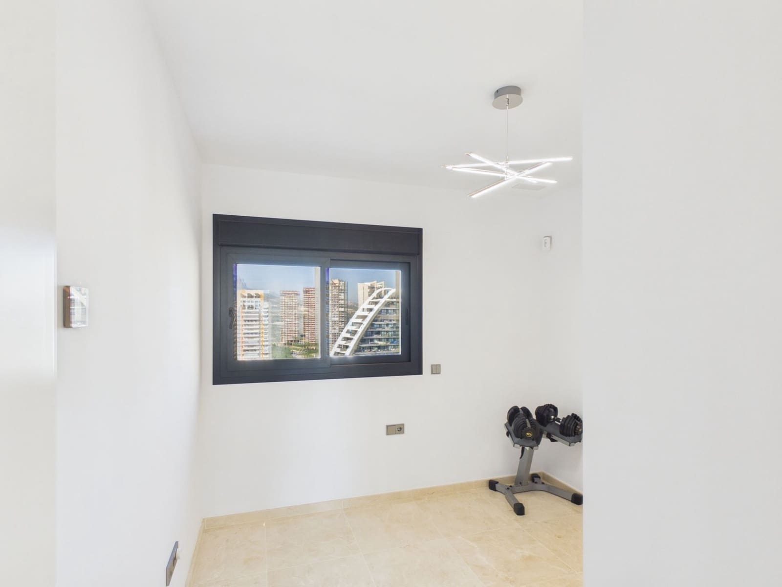 2 quarto Apartamento para venda em Benidorm com piscina garagem - 1 439 000 € (Ref: 9891619)