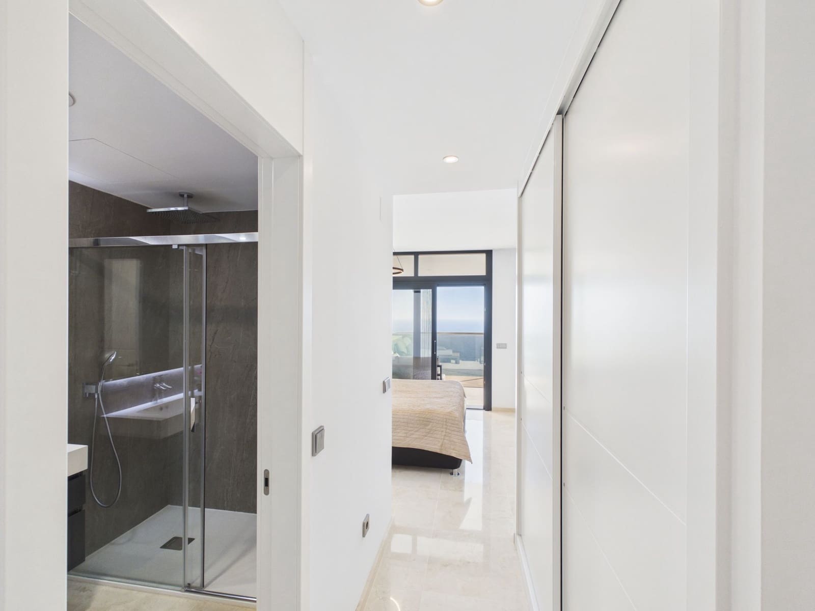 2 quarto Apartamento para venda em Benidorm com piscina garagem - 1 439 000 € (Ref: 9891619)