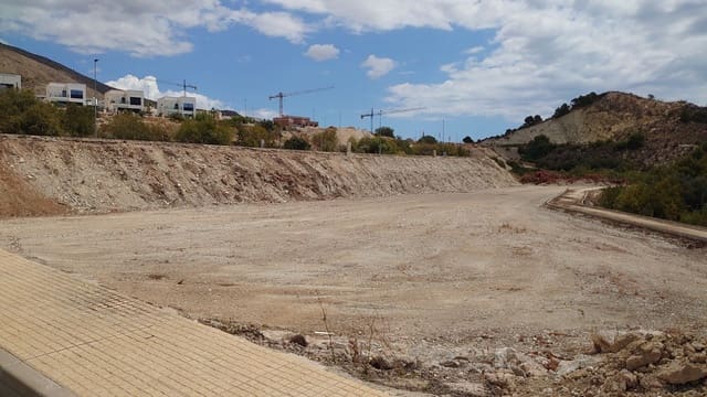 Rakentamaton maa myytävänä paikassa Balcón de Finestrat - Terra Marina, Finestrat - 750 000 € (Ref: 9961933)