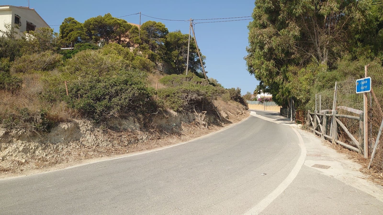 Grunde uden byggetilladelser til salg i El Campello - € 800.000 (Ref: 9990182)