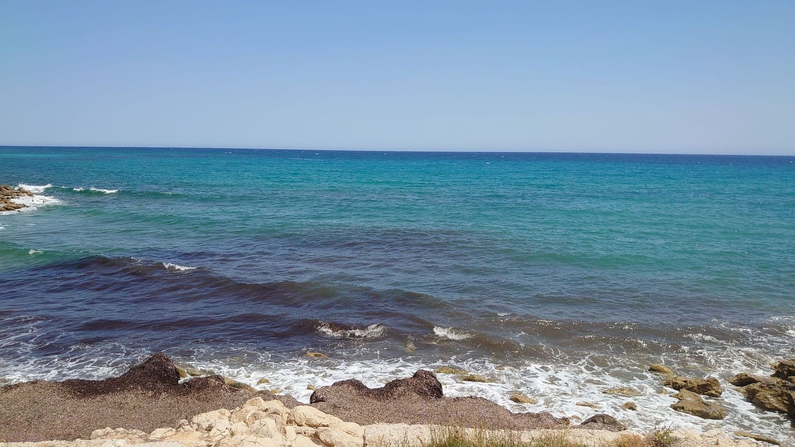 Grunde uden byggetilladelser til salg i El Campello - € 800.000 (Ref: 9990182)