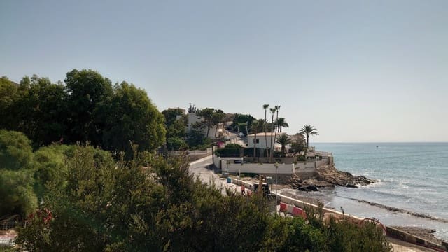 Grunde uden byggetilladelser til salg i Coveta Fuma, El Campello - € 800.000 (Ref: 9990182)