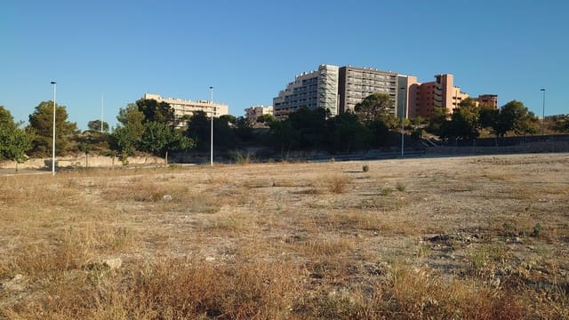 Mark till salu i La Cala de Villajoyosa, La Villajoyosa / Vila Joiosa - 4 000 000 € (Ref: 9993785)