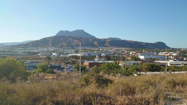 Mark till salu i La Cala de Villajoyosa, La Villajoyosa / Vila Joiosa - 4 000 000 € (Ref: 9993785)