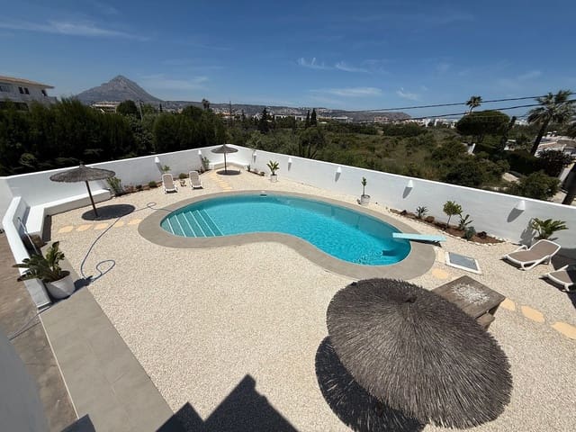 6 bedroom Villa for sale in Javea / Xàbia with pool garage - € 1,250,000 (Ref: 9882329)