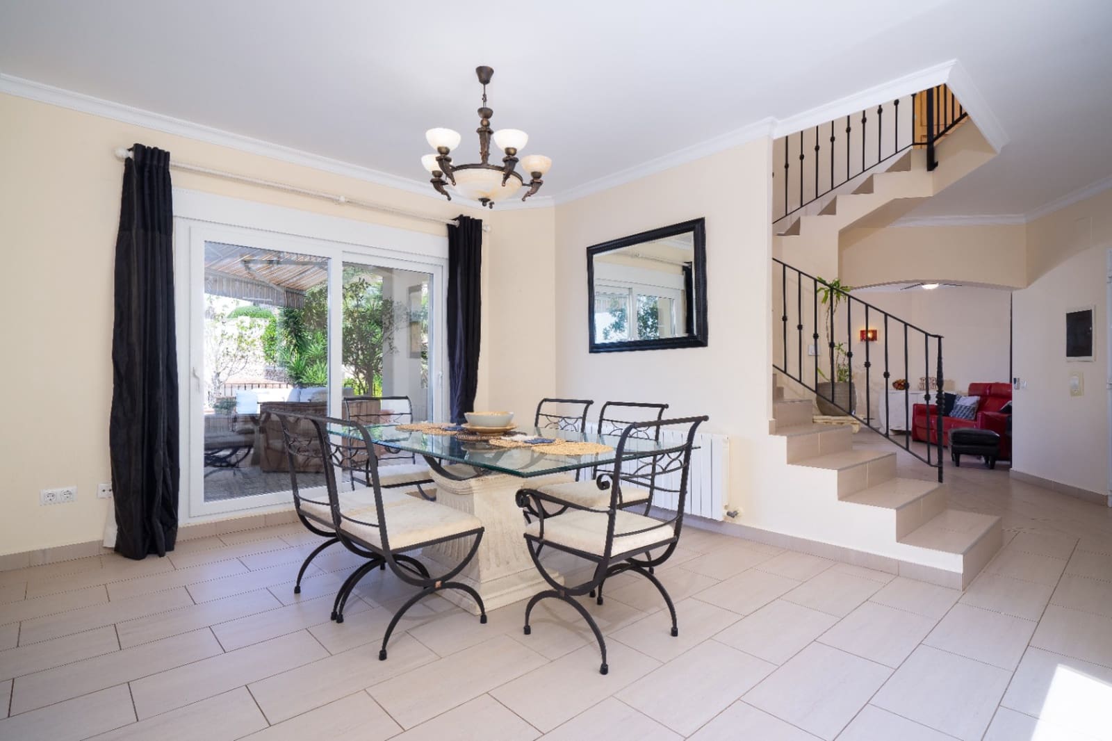 4 bedroom Villa for sale in Moraira with pool garage - € 949,000 (Ref: 9882330)