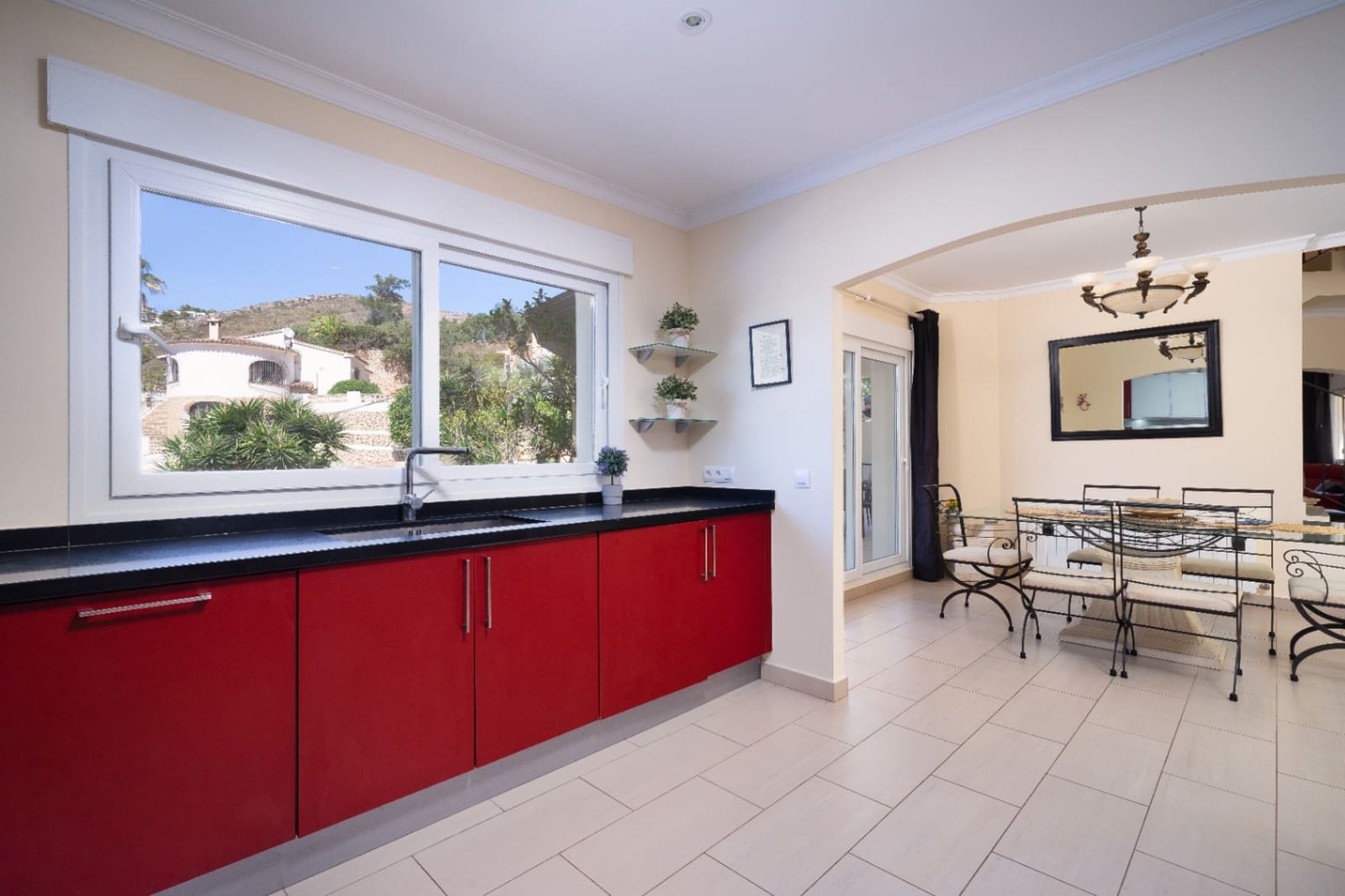 4 bedroom Villa for sale in Moraira with pool garage - € 949,000 (Ref: 9882330)