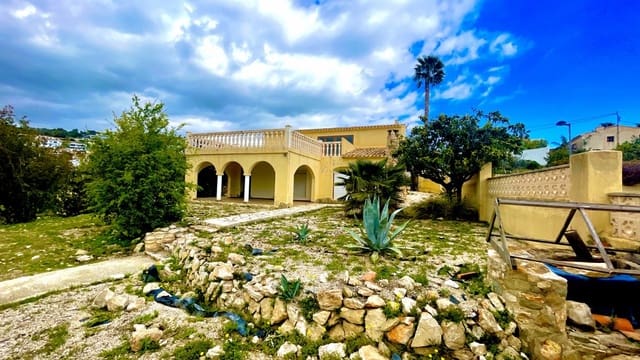 Chalet en Calpe / Calp en venta con piscina garaje - 450.000 € (Ref: 9882335)