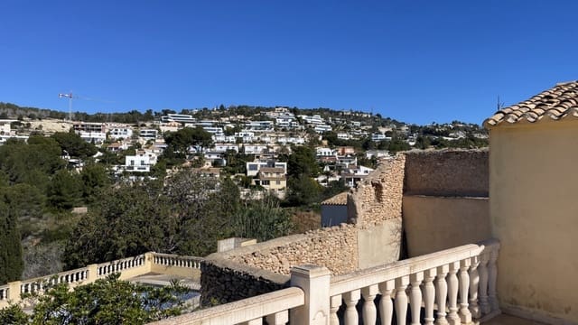 Chalet en Calpe / Calp en venta con piscina garaje - 450.000 € (Ref: 9882335)