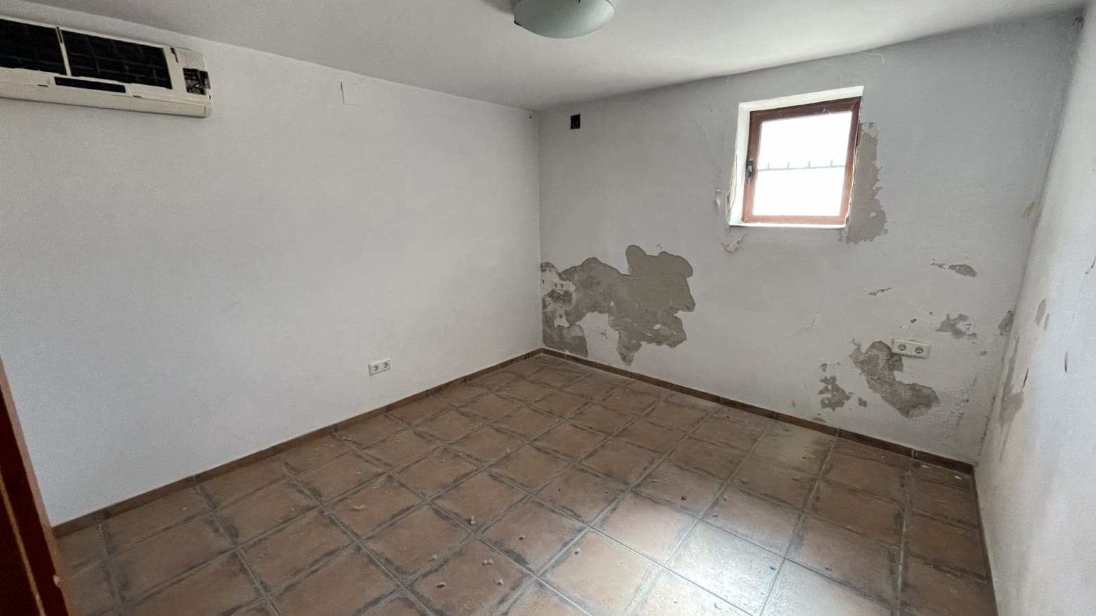 Chalet en Calpe / Calp en venta con piscina garaje - 450.000 € (Ref: 9882335)