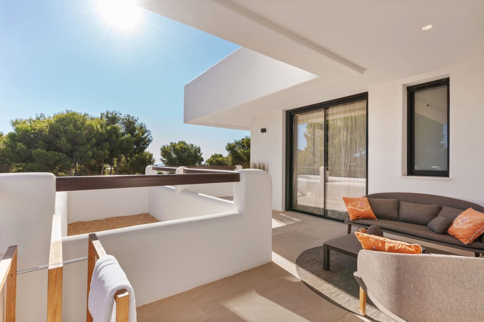 6 bedroom Villa for sale in Moraira with garage - € 3,995,000 (Ref: 9882338)