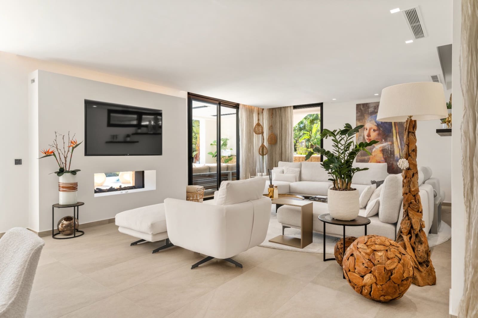 6 bedroom Villa for sale in Moraira with garage - € 3,995,000 (Ref: 9882338)