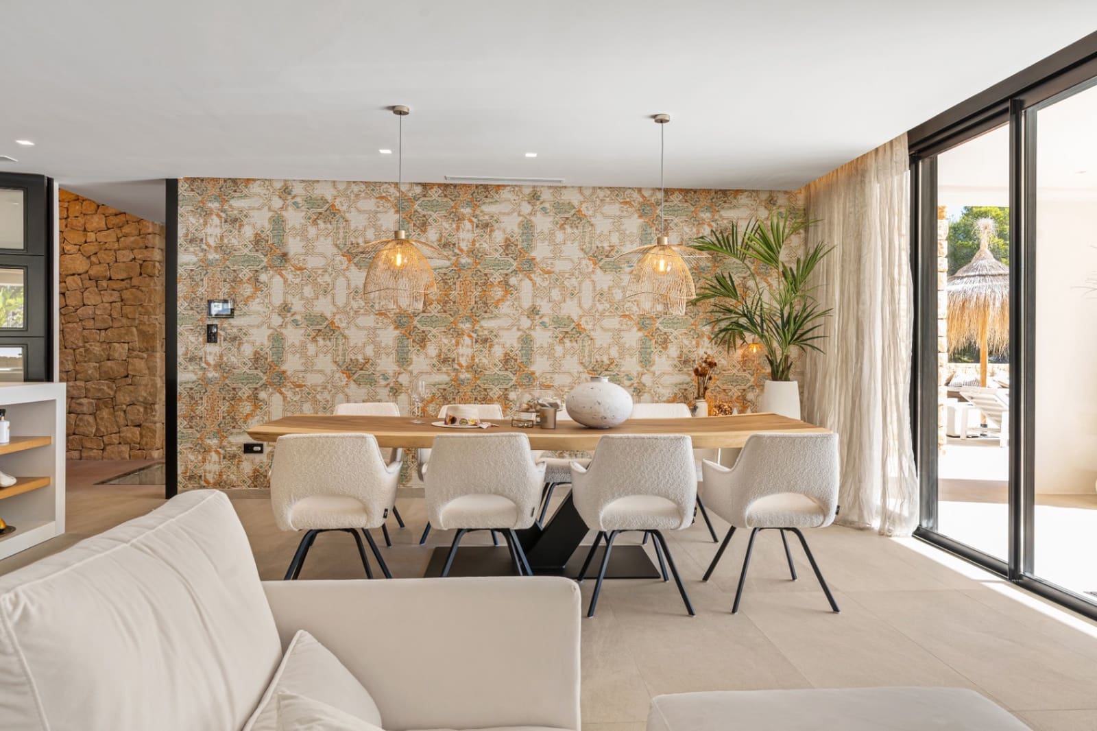 6 bedroom Villa for sale in Moraira with garage - € 3,995,000 (Ref: 9882338)